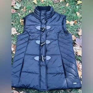 ROOTS women’s size small black vest